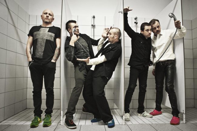 coma-main-foto